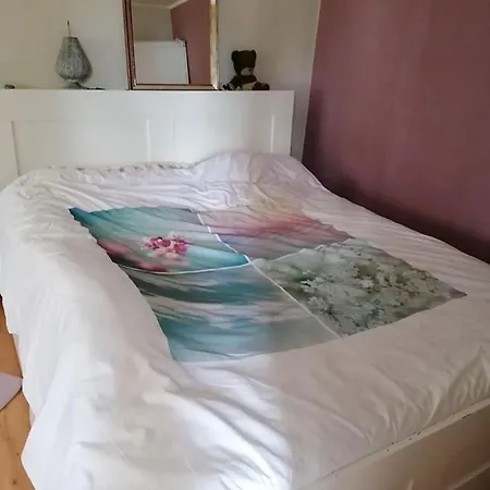 Chalumen : Chalet Lumineux Sur 40 Ares De Foret Dağ evi Andenne